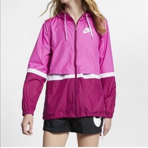 Nike sportswear wind breaker